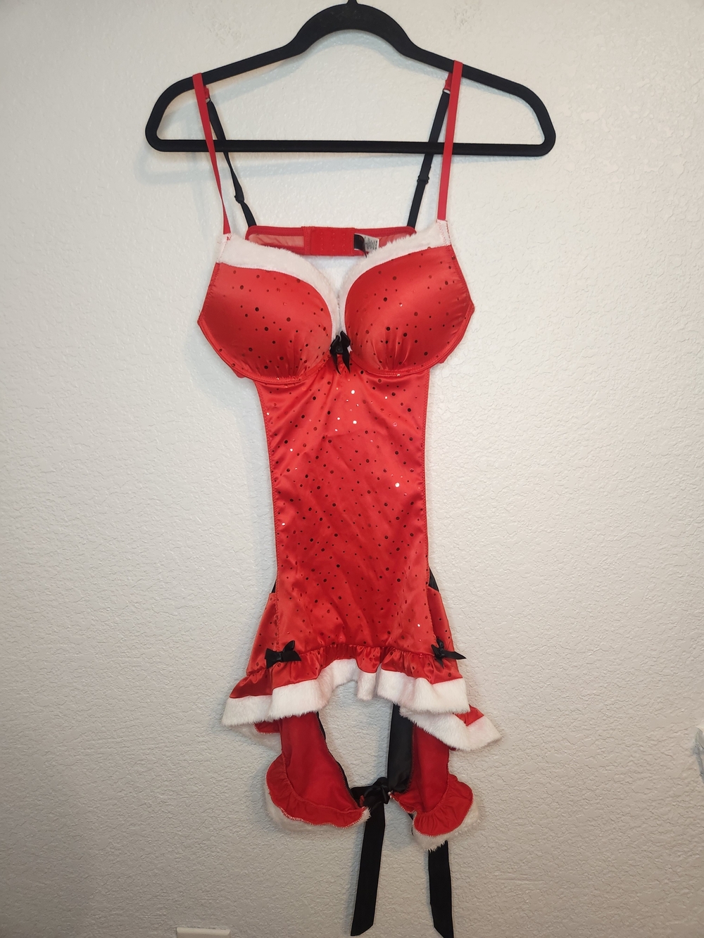 True Desire Lingerie Top Size L Red White Black Straps Padded Bust Sexy Sequins